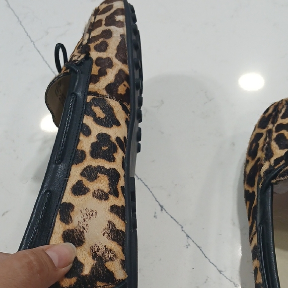 Michael Kors Leopard Pattern Loafers with Black Accents Sz 9 Gentle Used - Picture 6 of 8